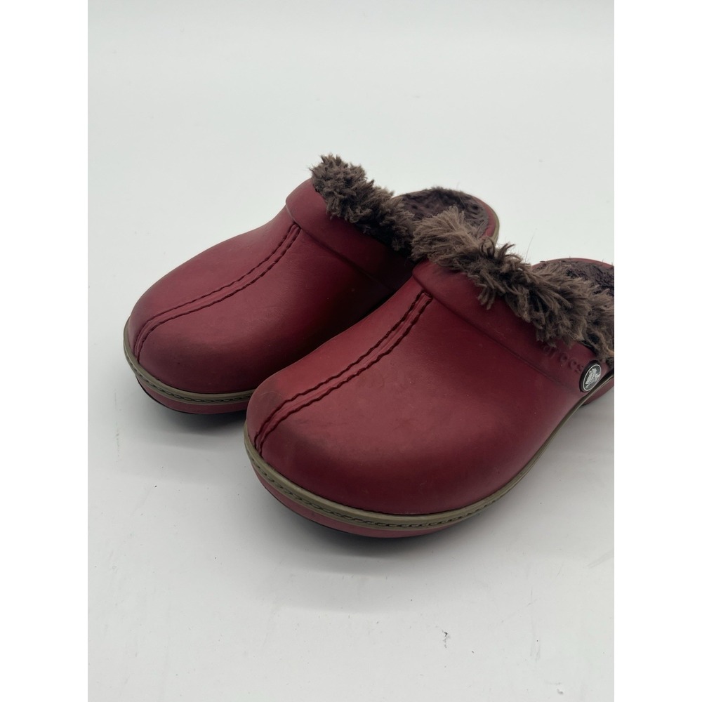 Crocs Maroon Slip On 2" High Heel Shoe Size 11 Mule Clog Faux Fur Soft Warm
